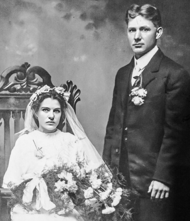 Helena Mary Doerr and John Bernard Moellers Wedding 10 Nov 1915.