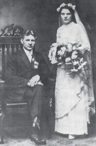 John Bernard Moellers and Helena Mary Doerr Wed 10 Nov 1915.