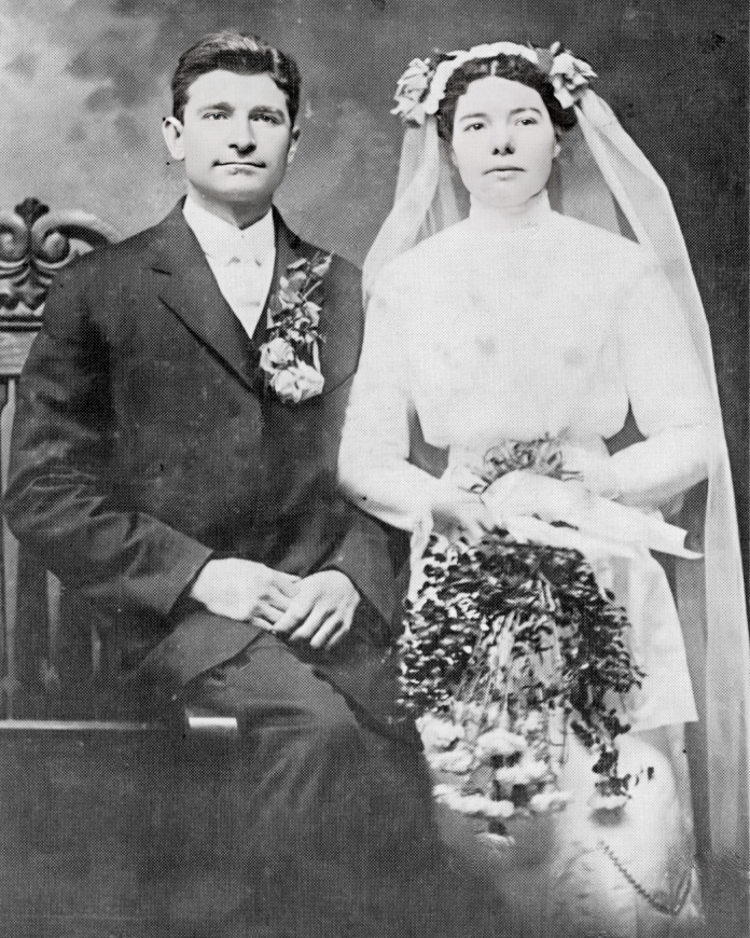 Anthony "Tony" John Einck and Elizabeth Katherine "Kate" Doerr Wedding 4 Feb 1913.